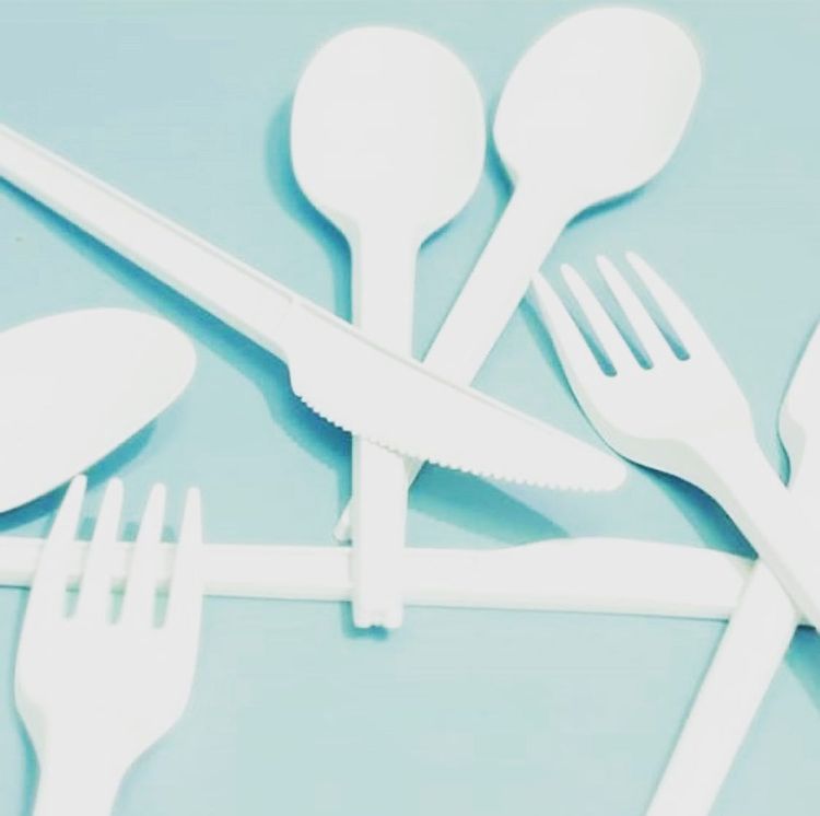 avani biodegradable cutlery on blue background